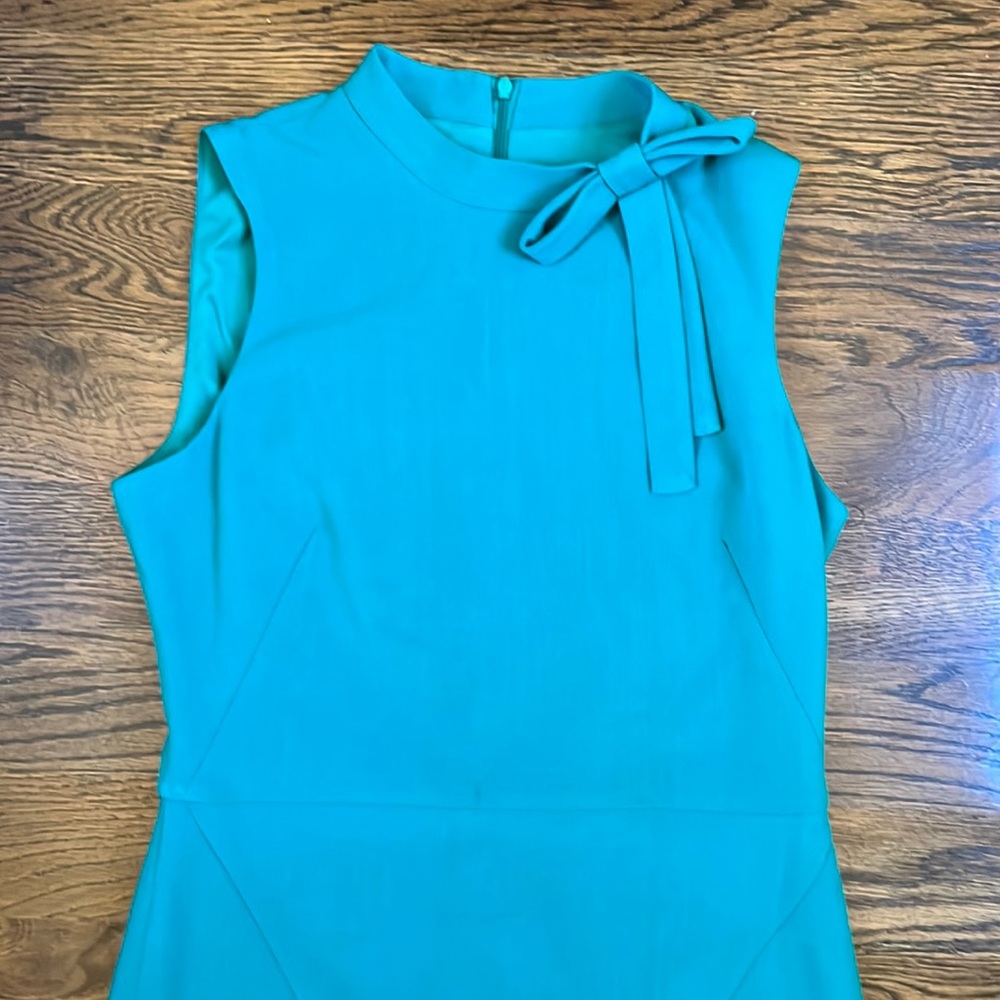 Maggy London Sheath Dress Size 8 NWT